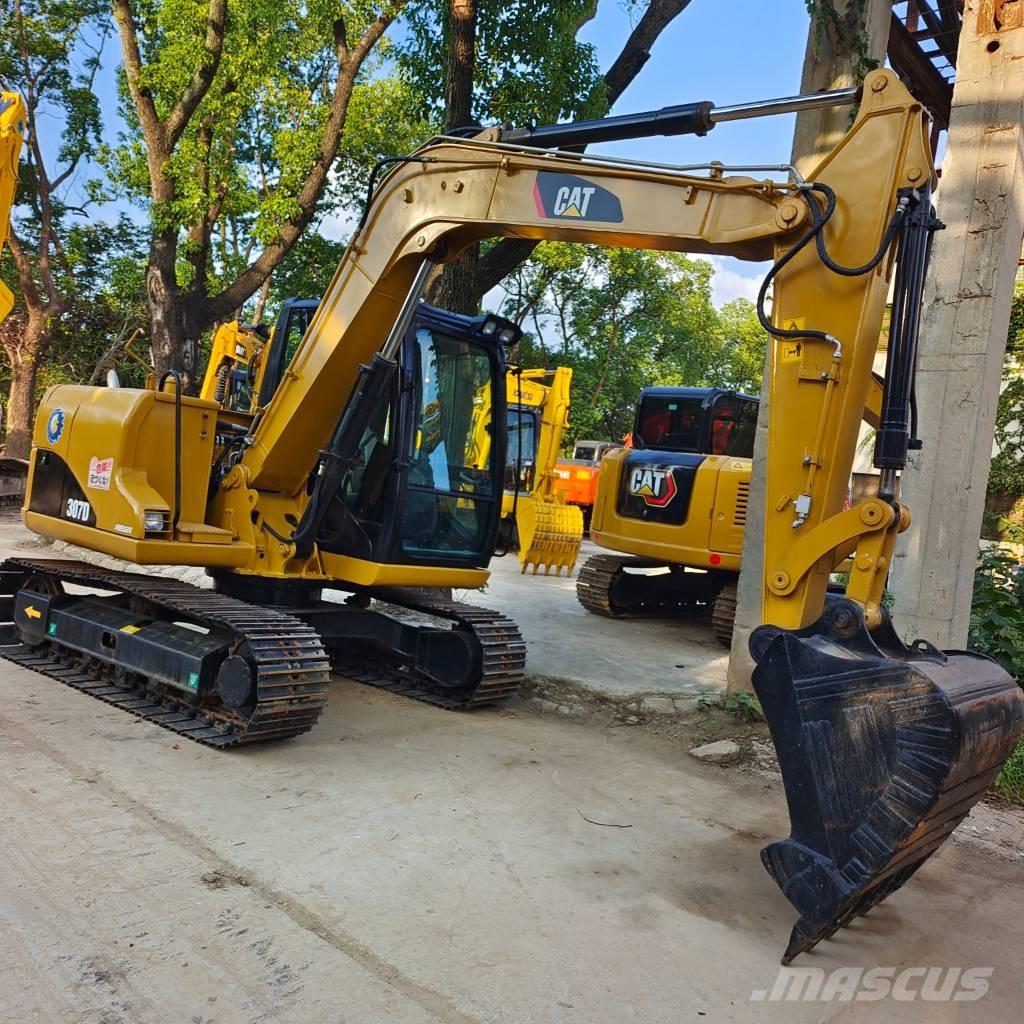 CAT 307 Lánctalpas kotrók