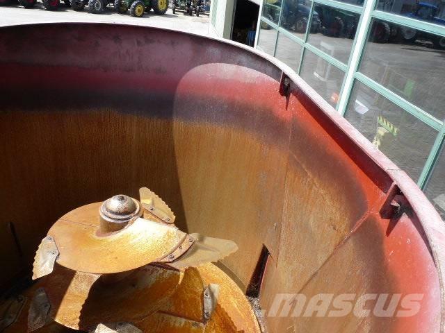 Trioliet SM-14 Állat etetők, itatók