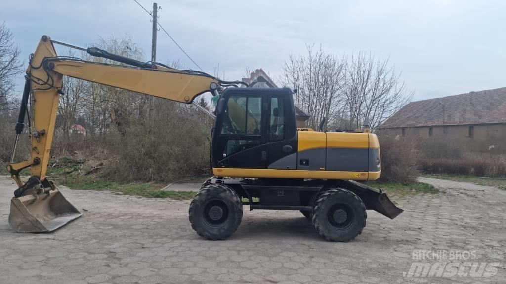 CAT M 315 D Gumikerekes kotrók
