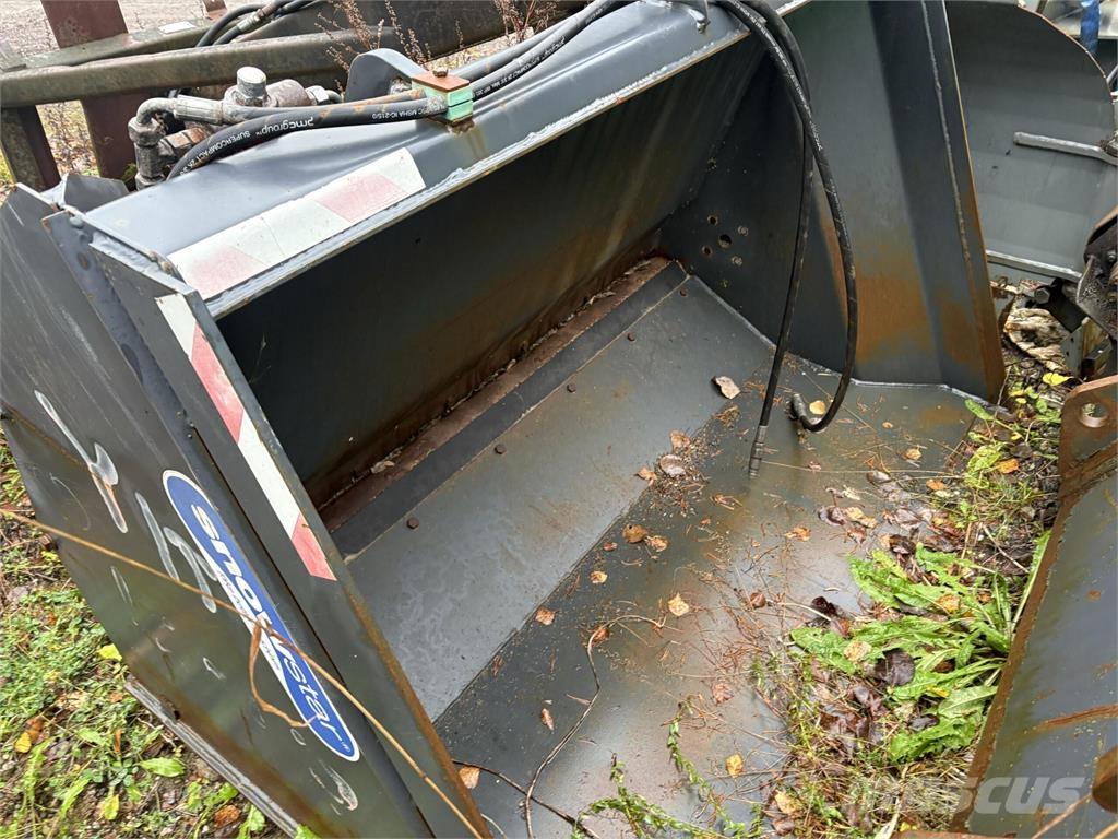 Snowstar HK700L Homok és Sószórók