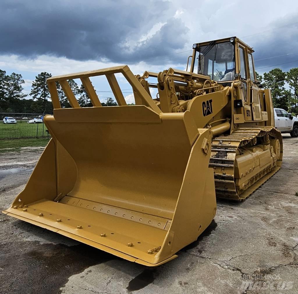 CAT 973 Lánctalpas homlokrakodók