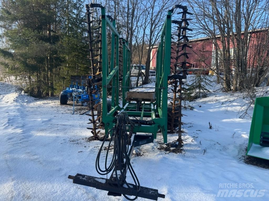 Kronos 6400L Borona