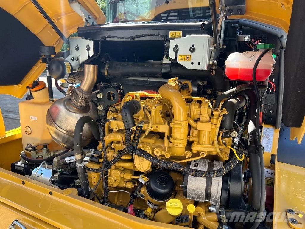 CAT 908 Next gen Gumikerekes homlokrakodók