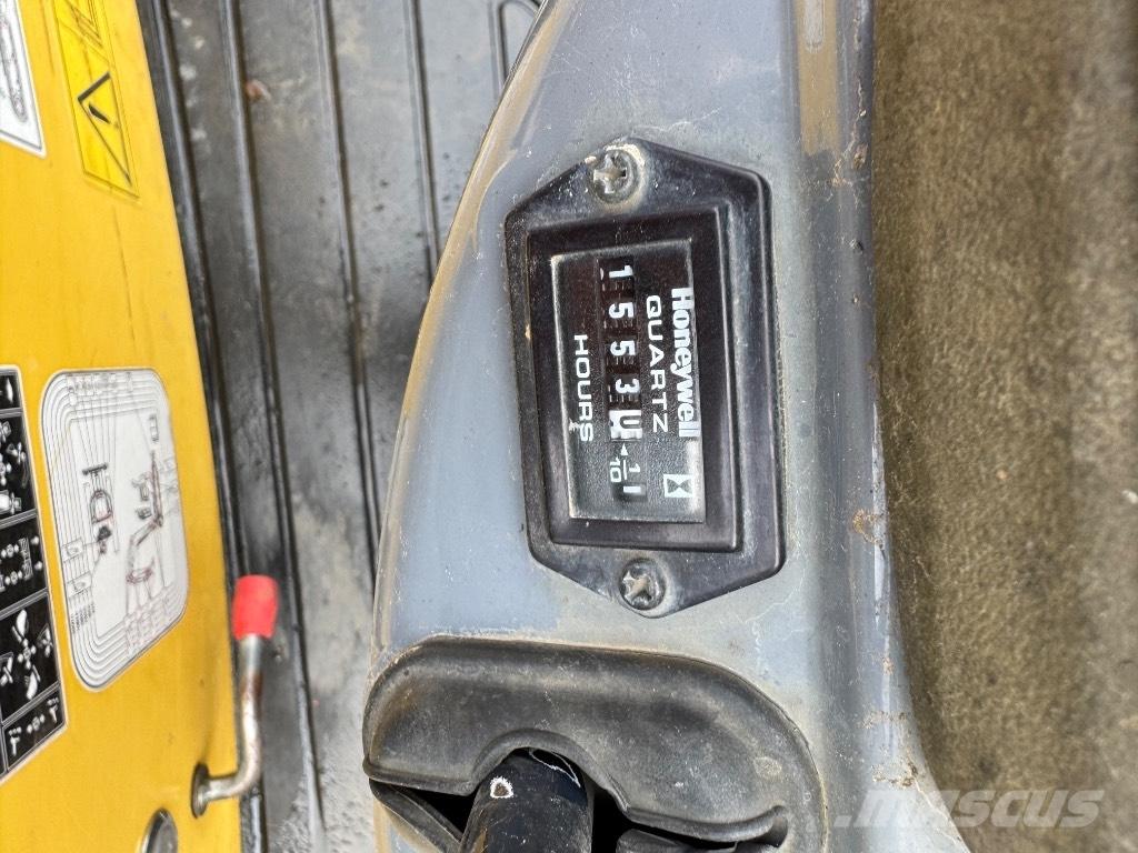 Yanmar SV08 (1C171) Mini kotrók < 7t