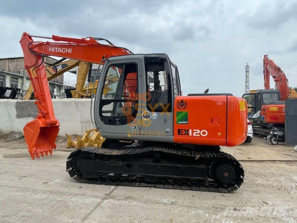 Hitachi EX 120 Lánctalpas kotrók