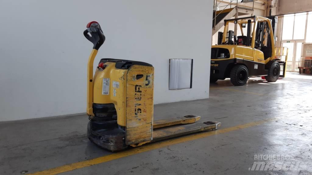 Hyster P2.0L Alacsony emelőkocsi