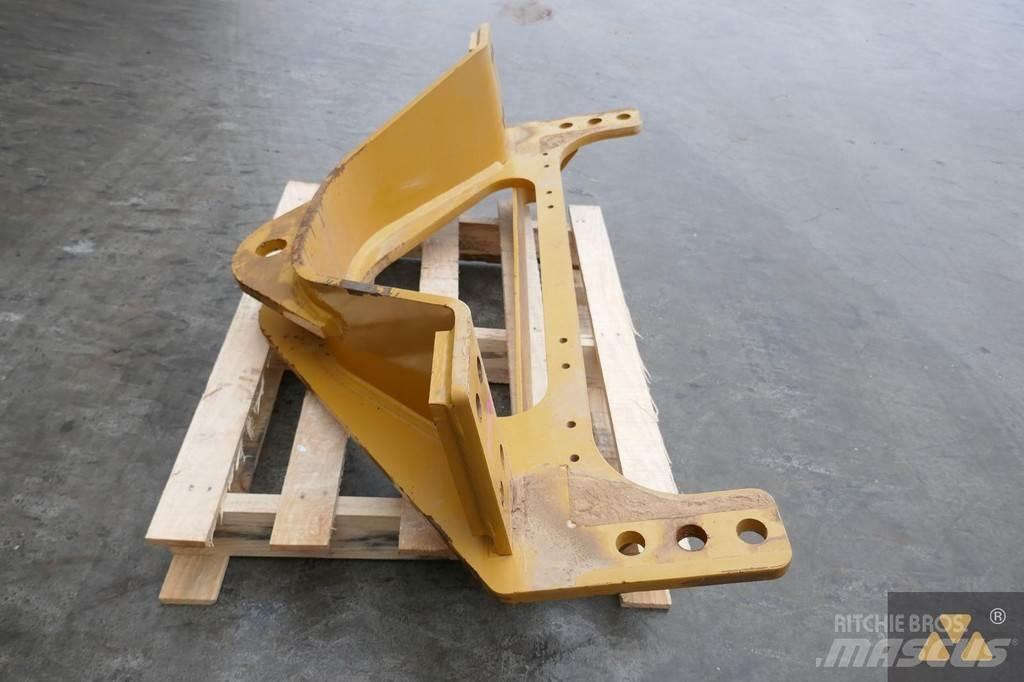 CAT 140M3 Drawbar Haszonjárművek - Egyéb