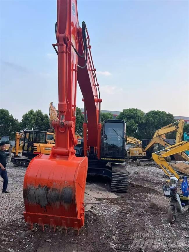 Hitachi ZX 200 Lánctalpas kotrók