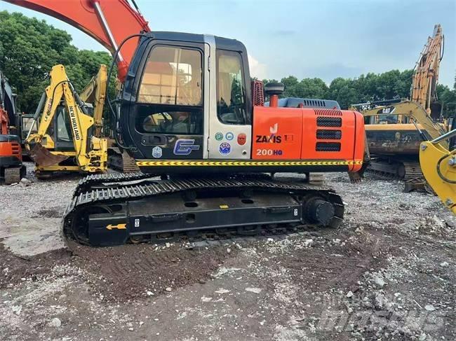 Hitachi ZX 200 Lánctalpas kotrók