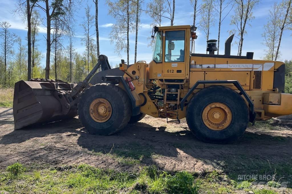 Volvo L 220 D Gumikerekes homlokrakodók