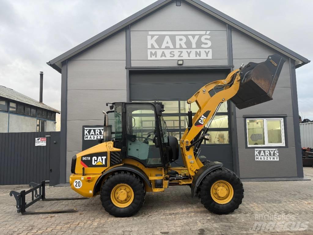 CAT 907 H Gumikerekes homlokrakodók