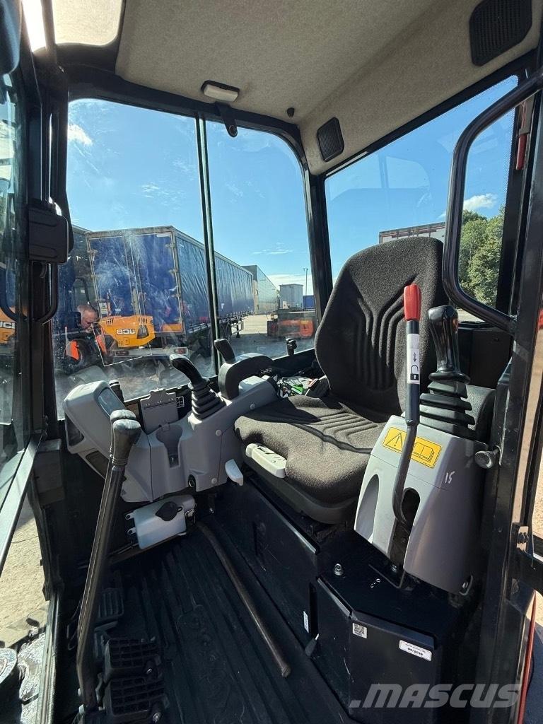 Kubota U 27-4 Mini kotrók < 7t