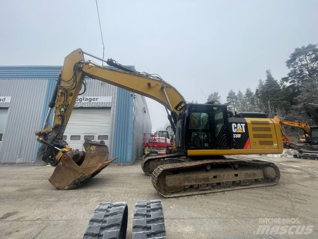 CAT 330 Lánctalpas kotrók