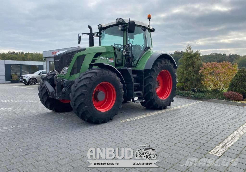Fendt 826 Vario Traktorok