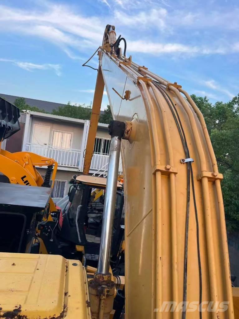 CAT 320 B L Kétéltű markolók