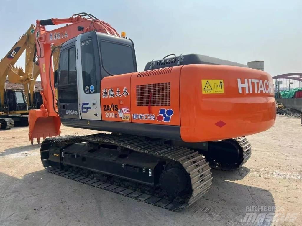 Hitachi ZX 200 Lánctalpas kotrók