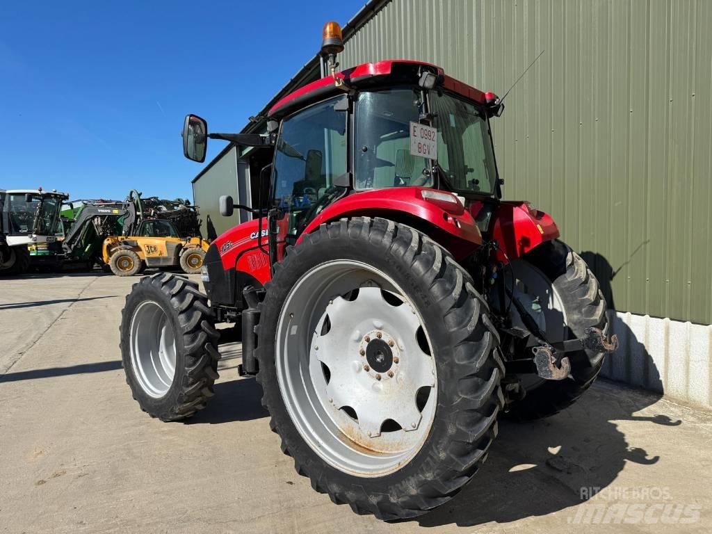 CASE Farmall 105c Traktorok