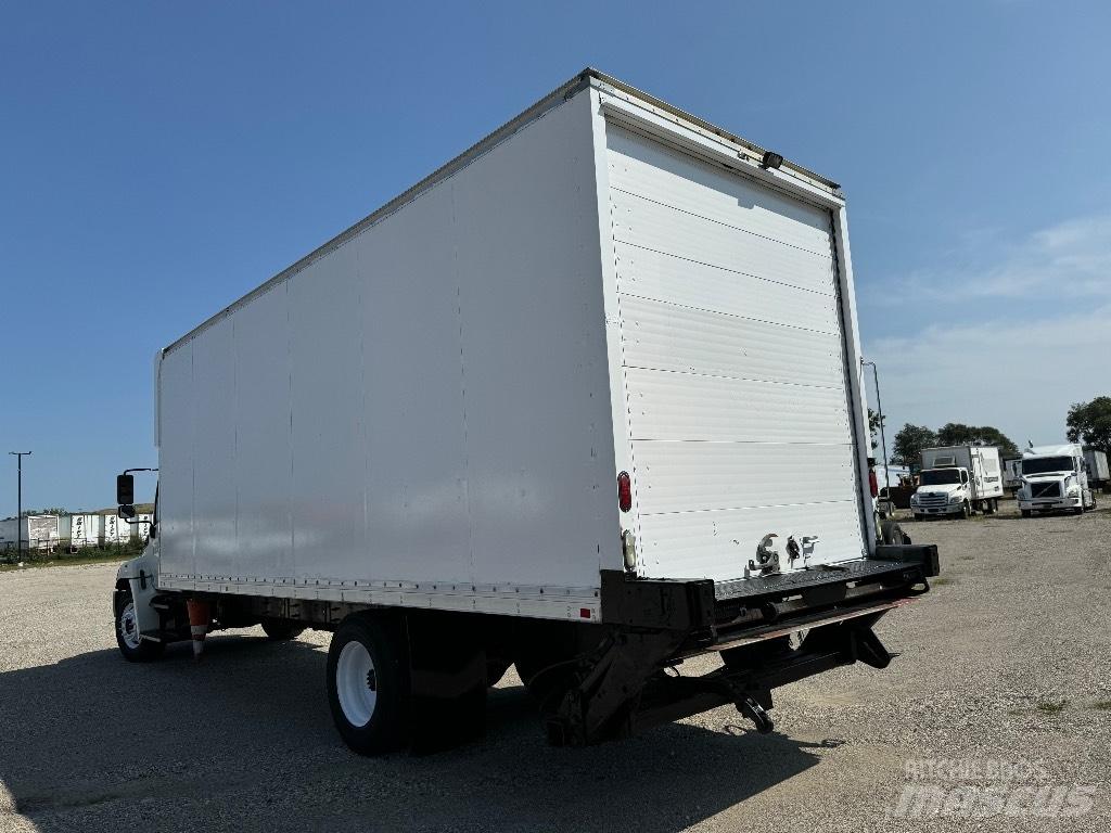 Hino 238 Dobozos teherautók