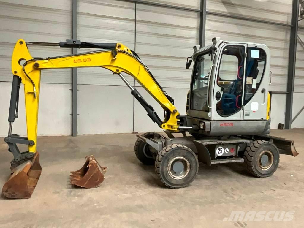 Neuson 6503 WD Gumikerekes kotrók
