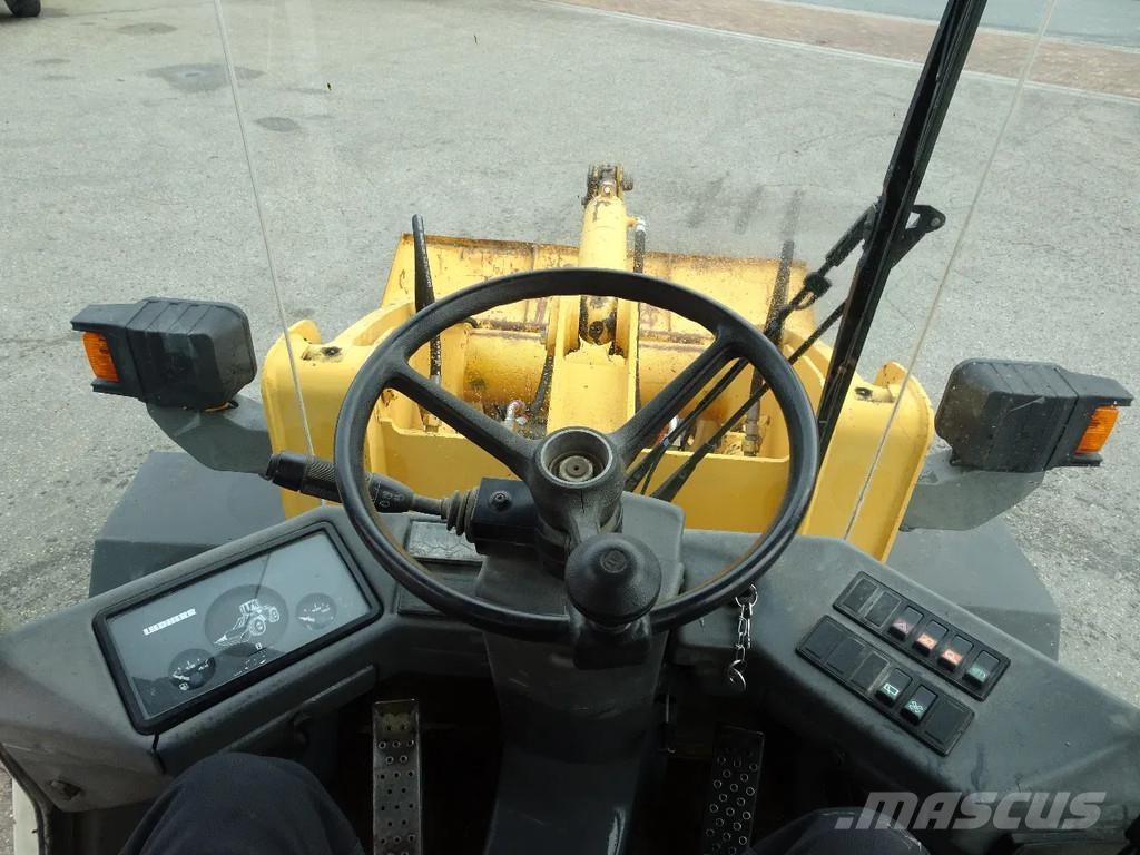 Liebherr L509 Gumikerekes homlokrakodók