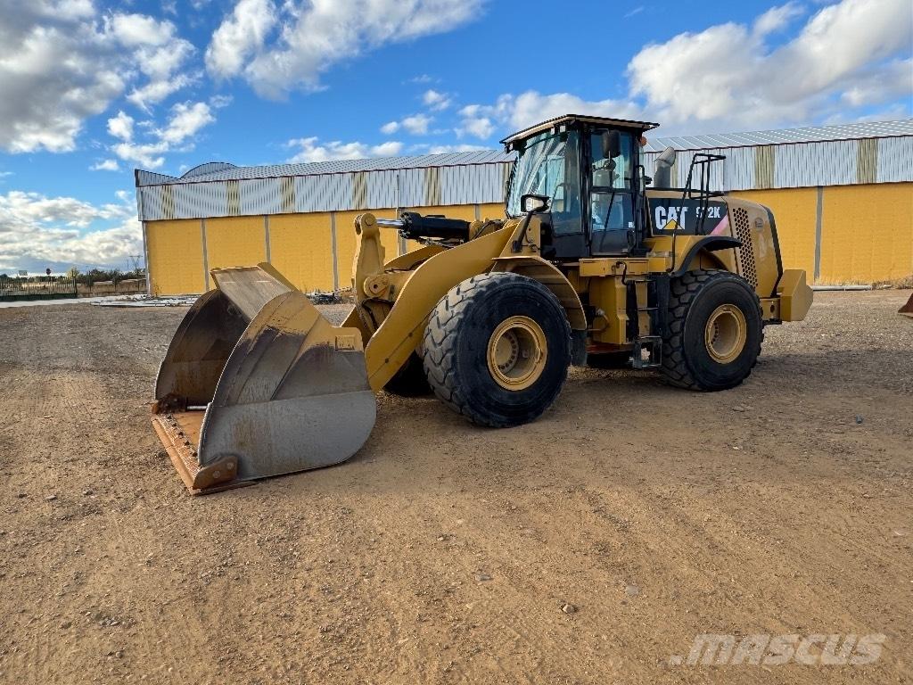 CAT 972 K Gumikerekes homlokrakodók