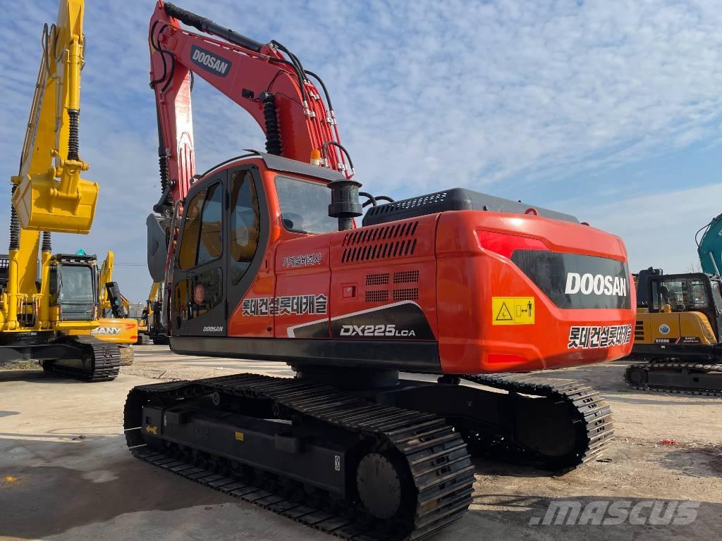 Doosan DX 225 LCA Lánctalpas kotrók