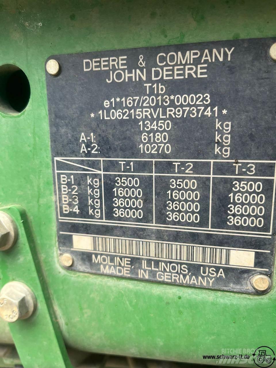 John Deere 6215R Traktorok