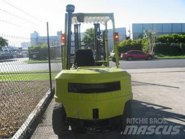 Mitsubishi FD45 Targoncák-Egyéb