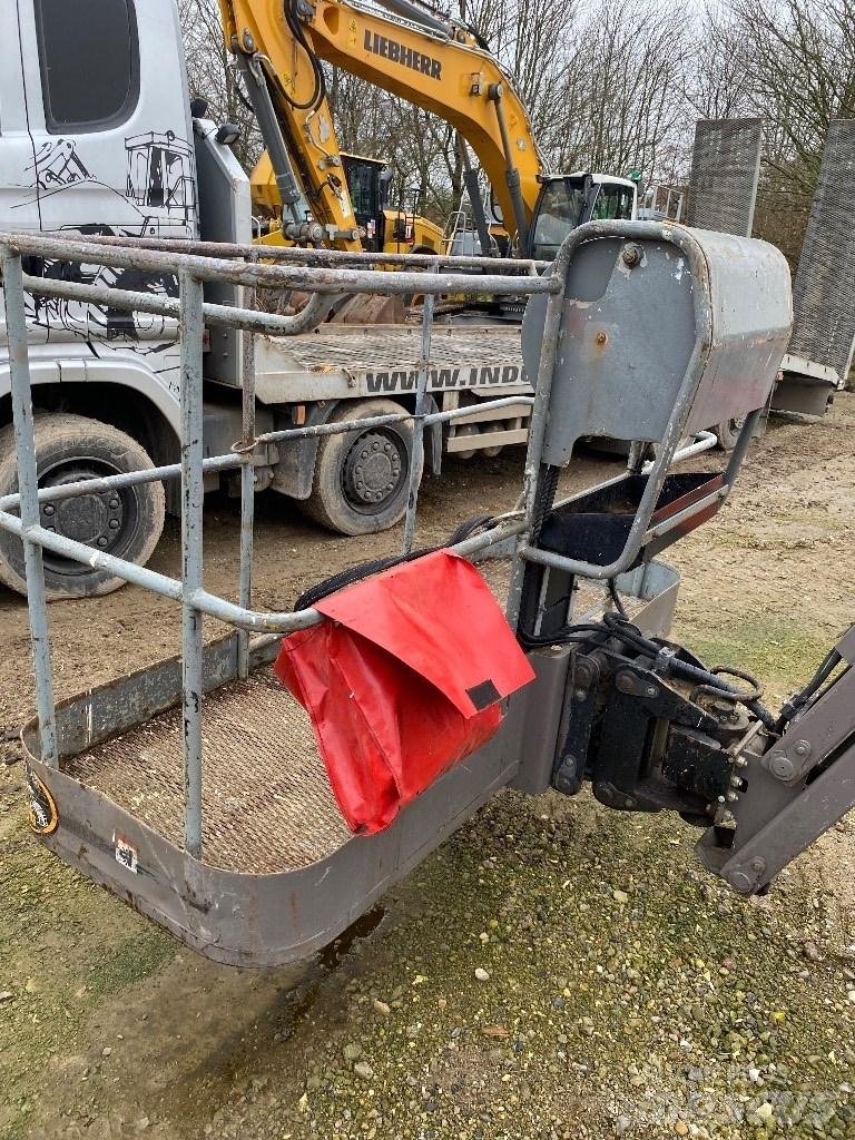 Manitou 180 ATJ Karos emelők