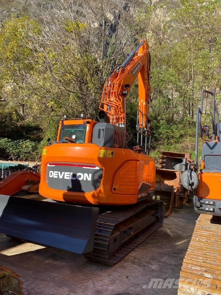 Develon DX 140 LCR-7 Lánctalpas kotrók