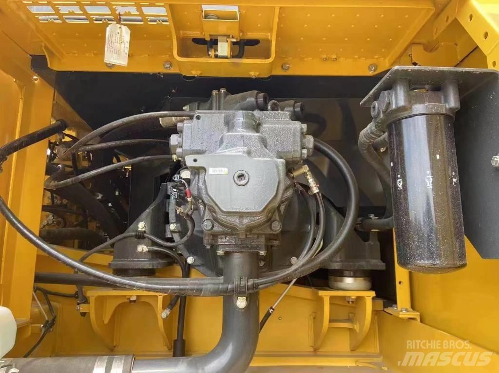 Sany SY 355 H Közepes (midi) kotrók 7 t - 12 t