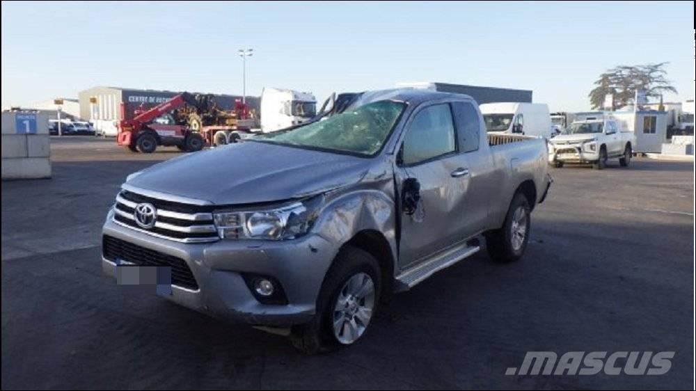Toyota Hilux 5 Egyéb
