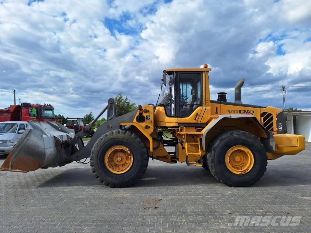 Volvo L 120 F Gumikerekes homlokrakodók