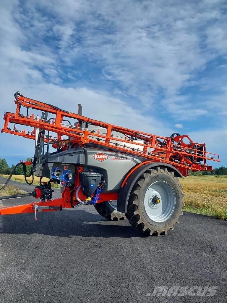 Kuhn Lexis 3000 Vontatott trágyaszórók