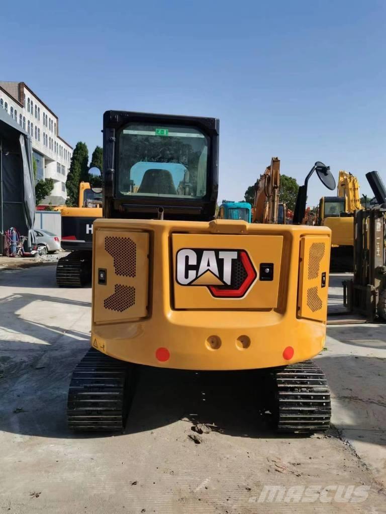 CAT 306 Mini kotrók < 7t