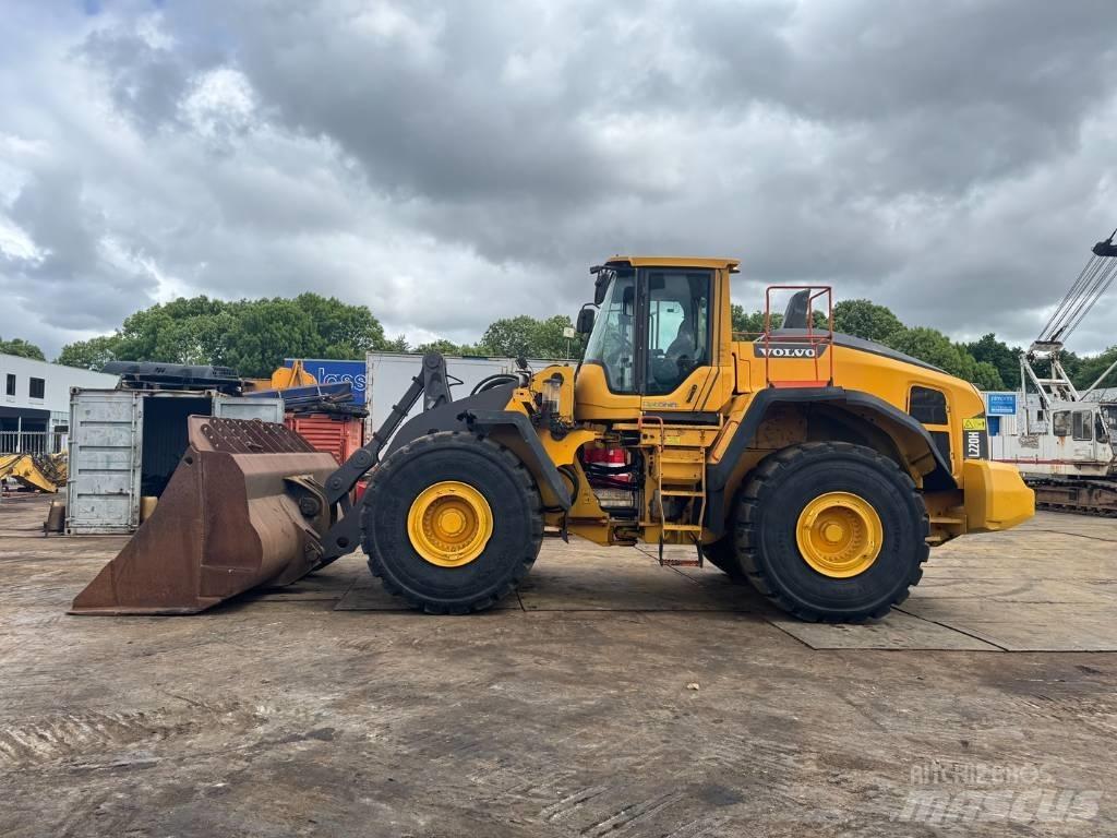 Volvo L 220 H Gumikerekes homlokrakodók
