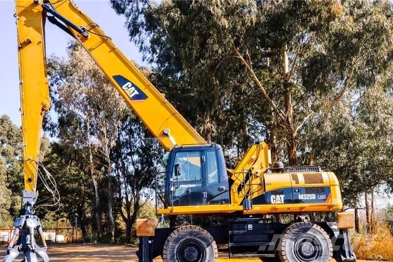 CAT M325 Mini kotrók < 7t