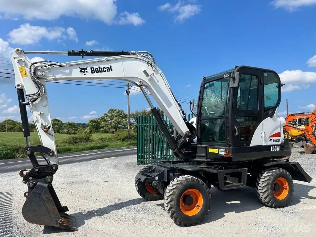 Bobcat E 55 W Gumikerekes kotrók