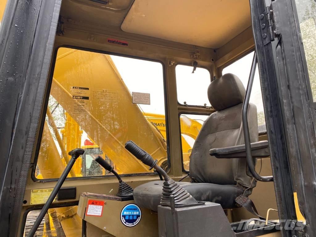 CAT E200B Lánctalpas kotrók