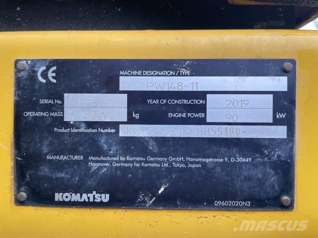 Komatsu PW 148-11 Gumikerekes kotrók