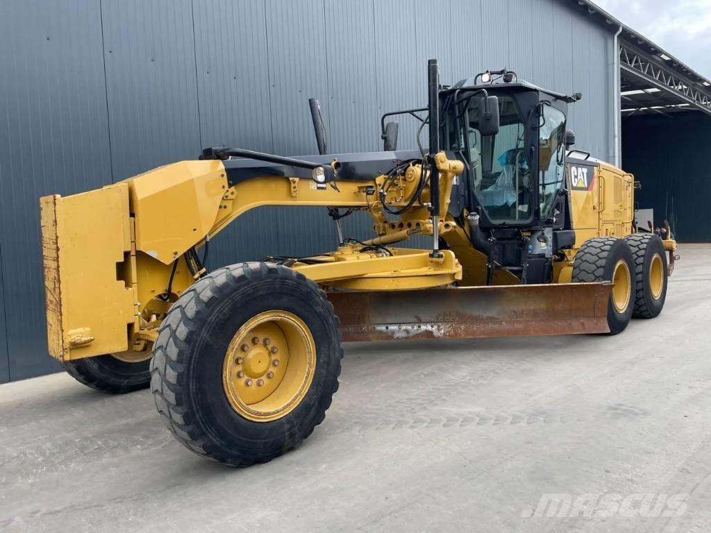 CAT 140M3 Gréderek