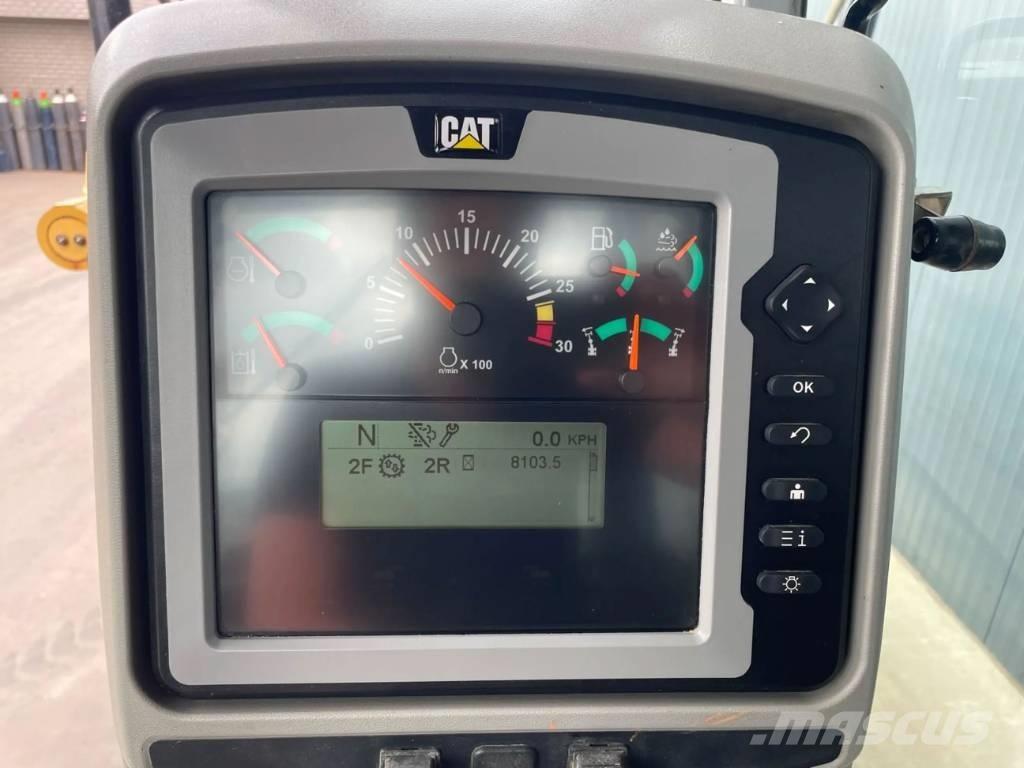 CAT 140M3 Gréderek