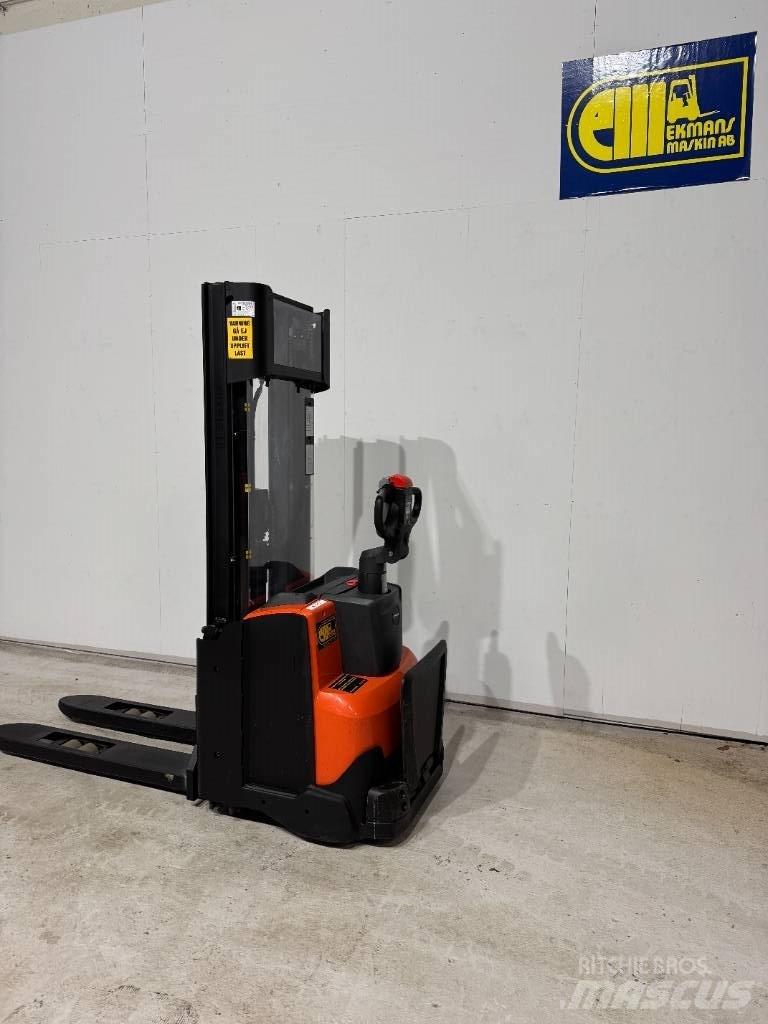 BT Truck SWE 120 L Gyalogkíséretű targonca