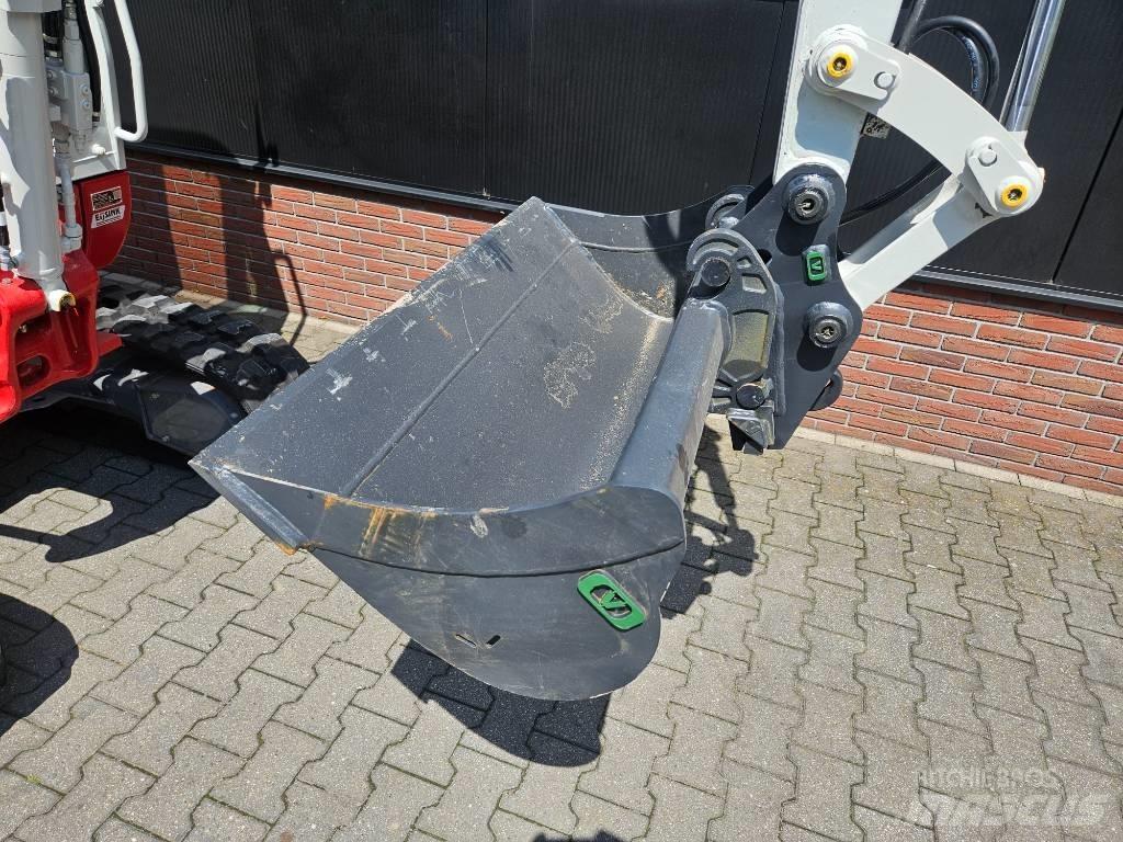 Takeuchi TB230 Mini kotrók < 7t