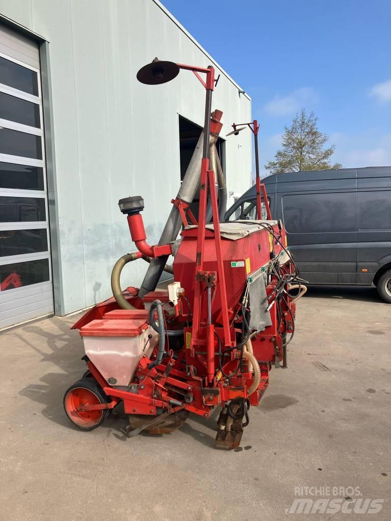 Becker Aeromat T 6 Precíziós vetőgépek