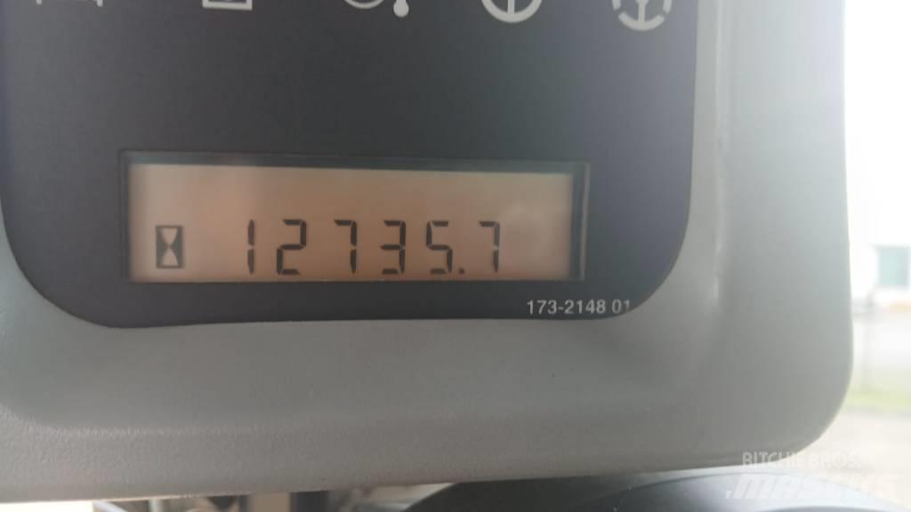 CAT 962 H Gumikerekes homlokrakodók