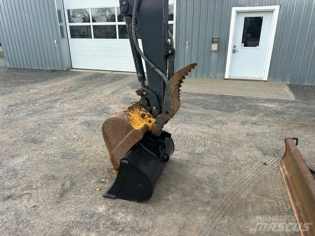 John Deere 35 G Lánctalpas kotrók