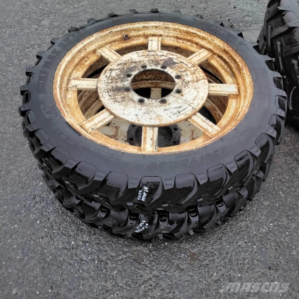 BKT 9.5R36 Gumiabroncsok, kerekek és felnik