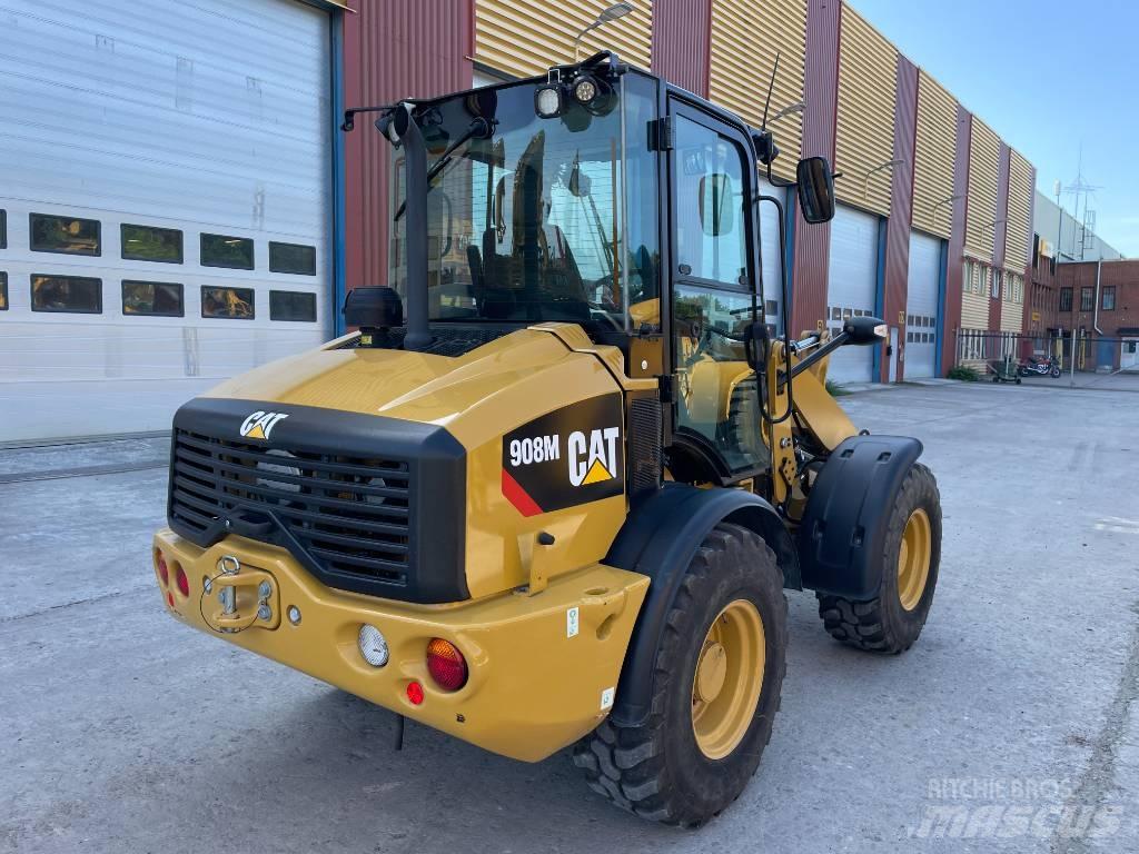 CAT 908 M Gumikerekes homlokrakodók