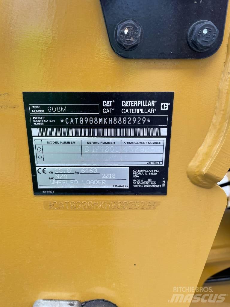 CAT 908 M Gumikerekes homlokrakodók